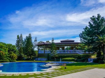 photo of new clubhouse at Amore at Portofino