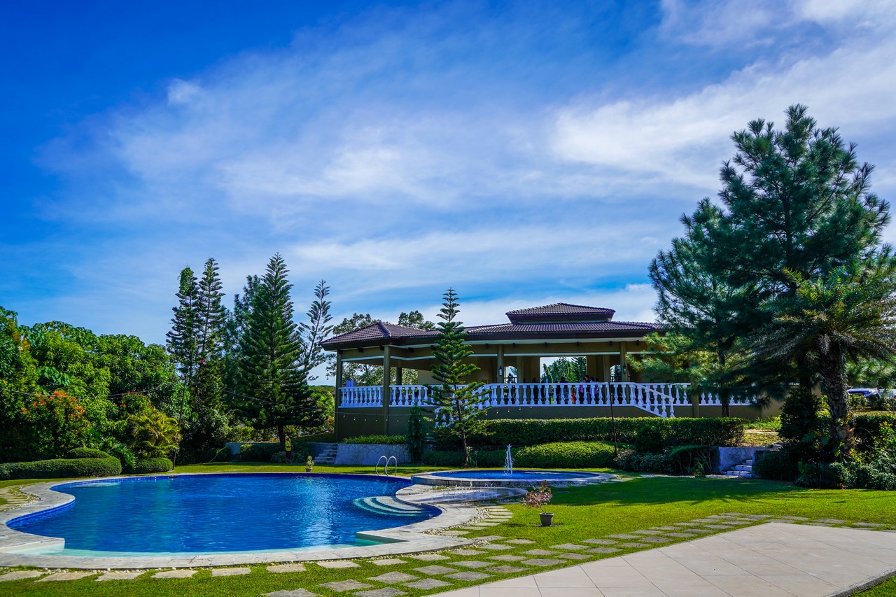 photo of new clubhouse at Amore at Portofino